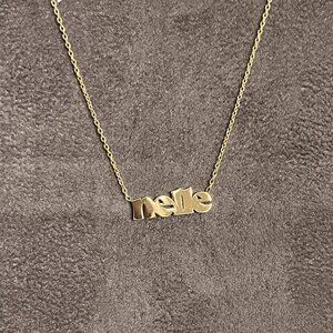 BNWT 14k Solid Yellow Gold 'nelle' Name Necklace